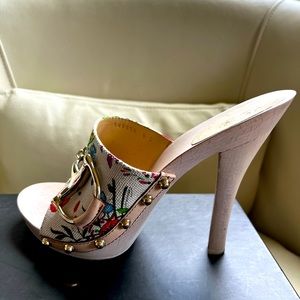 Classic Gucci Sandals